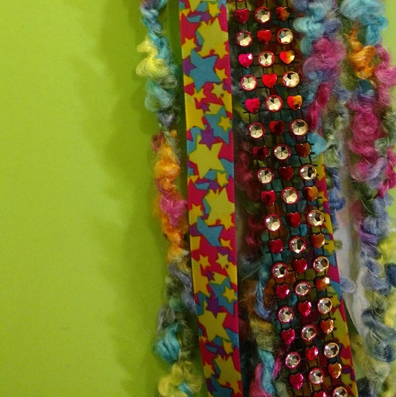 ✨NEW Fun Key Chain Multicolored - Picture 6 of 6